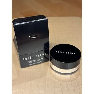 Bobbi Brown Sheer Finish Loose Powder in Pale Yellow